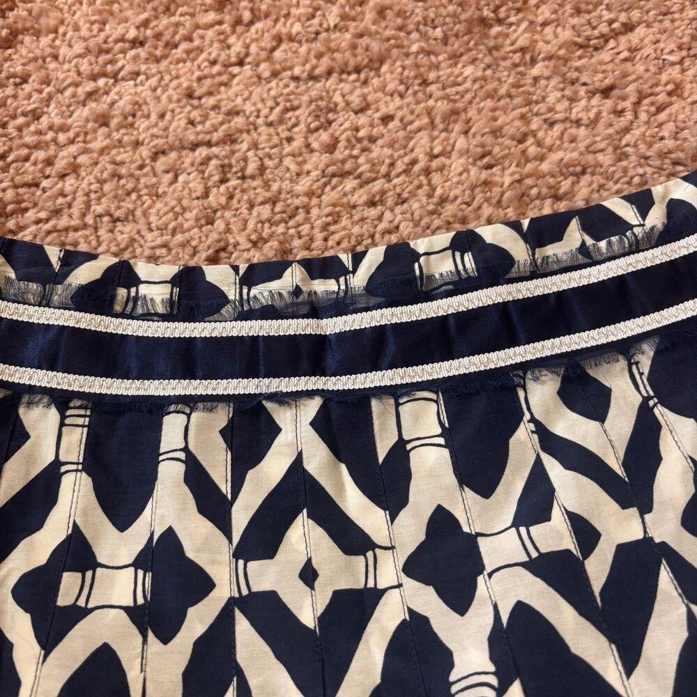 Lily Pulitzer Navy Trellis Silk Blend Pleated Skirt - Size 2 Retail $98 Classy - Picture 4 of 7